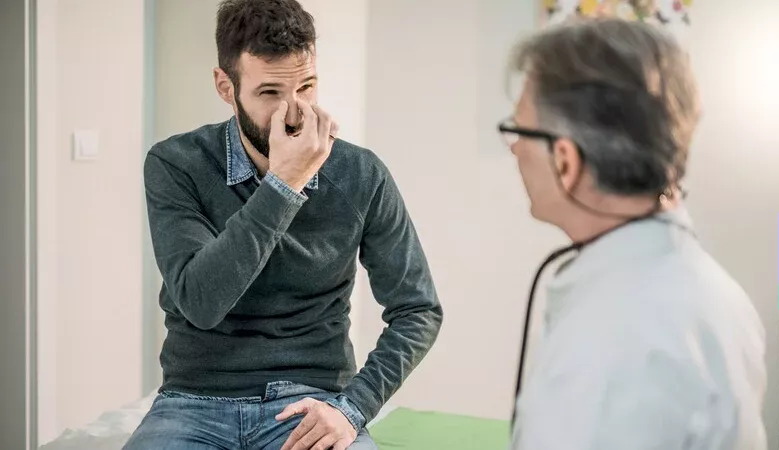Nariz entupido? Descubra os possíveis motivos e como resolver