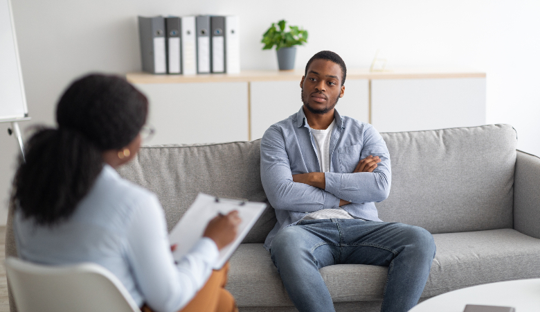 Você sabe o que é distanciamento afetivo? Conheça mais aqui!