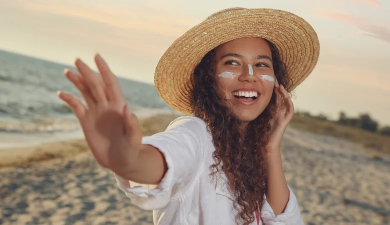 Qual a diferença entre protetor e bronzeador? Descubra!