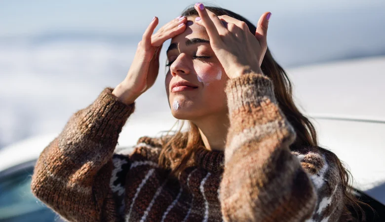 Por que preciso continuar usando protetor solar no inverno?