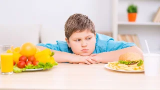 5 formas de combater a obesidade em crianças e adolescentes