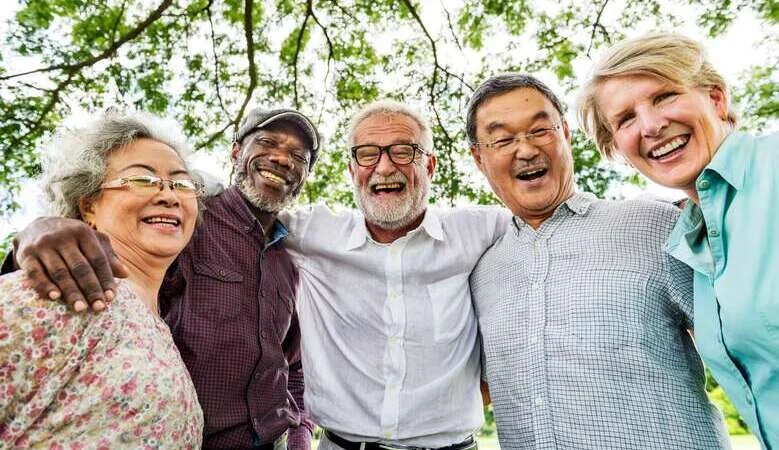 Como lidar com o envelhecimento da população? Conheça os principais desafios e soluções!
