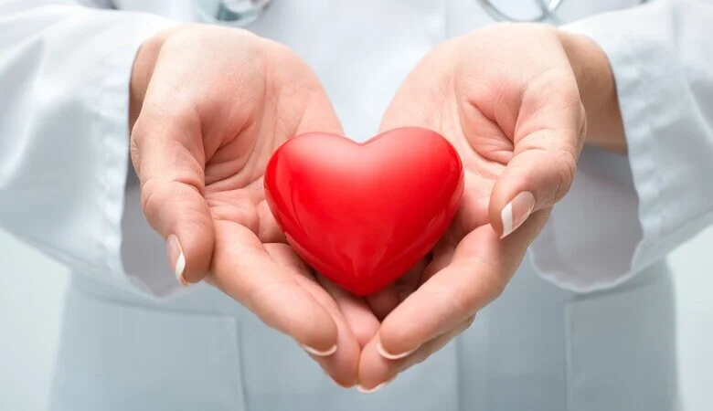 Saúde cardiovascular no fim do ano: como cuidar do coração nas festas
