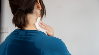 Corpo em transformação: o que realmente acontece com os hormônios femininos na maturidade?