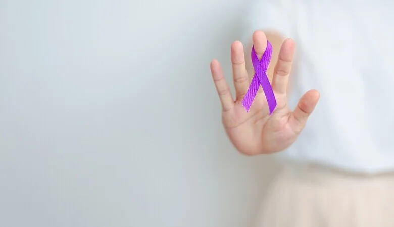 Fevereiro Roxo e fibromialgia: entendendo a dor crônica e suas causas